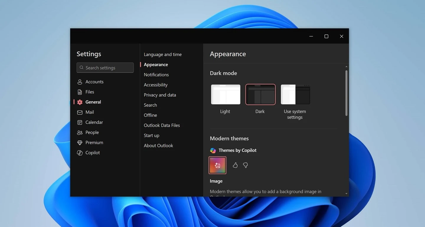 New Outlook with Copilot theme